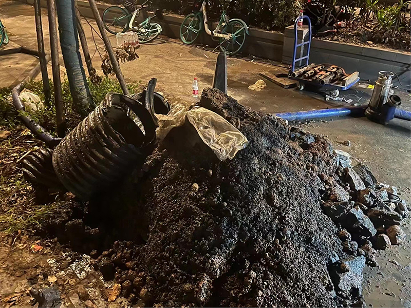 聊城本地下水道疏通师傅，不通不收费【距您500米】